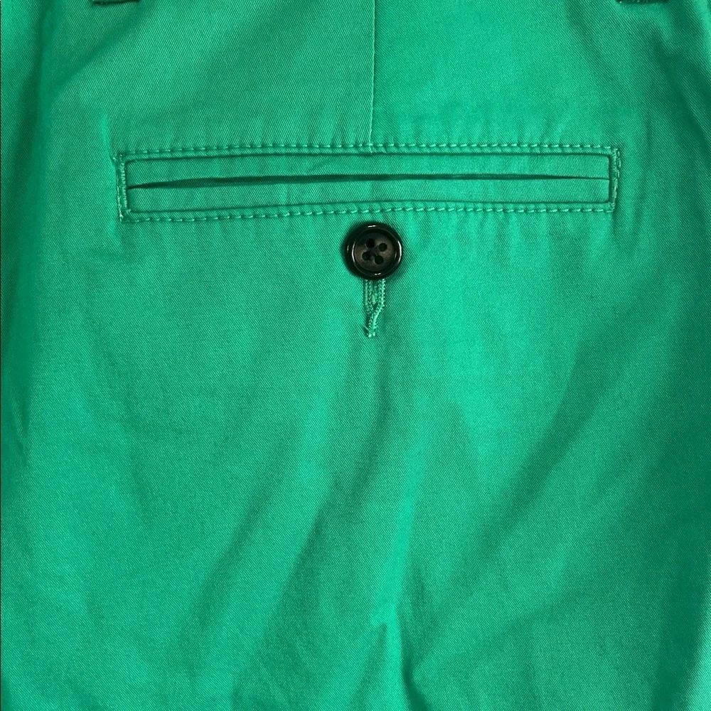 J. Crew Cotton Shorts Men’s 770 Straight Green Waist 32” Inseam 7”